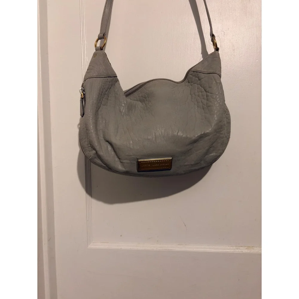 Marc by Marc Jacobs Grey Pebbled Leather Shoulder Bag Slouchy Hobo Gold Hardware
